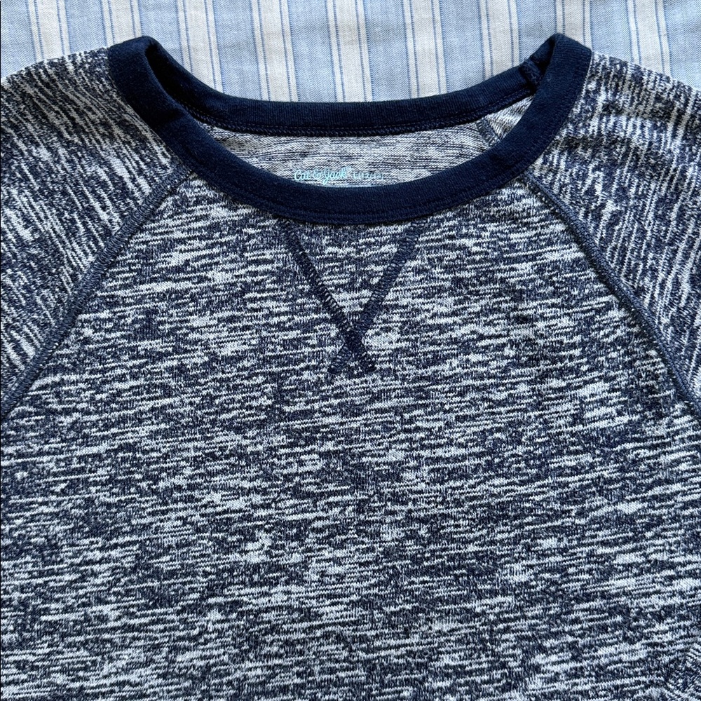 Cat & Jack Boy’s Navy Marled Crewneck long sleeve tee. Size L (12/14)